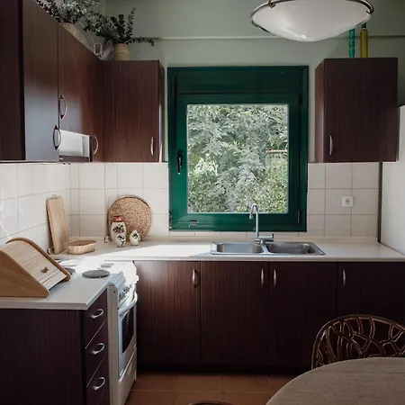 Olympus Theophilia * סקוטינה