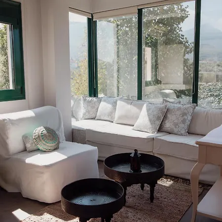 Olympus Theophilia בית נופש סקוטינה